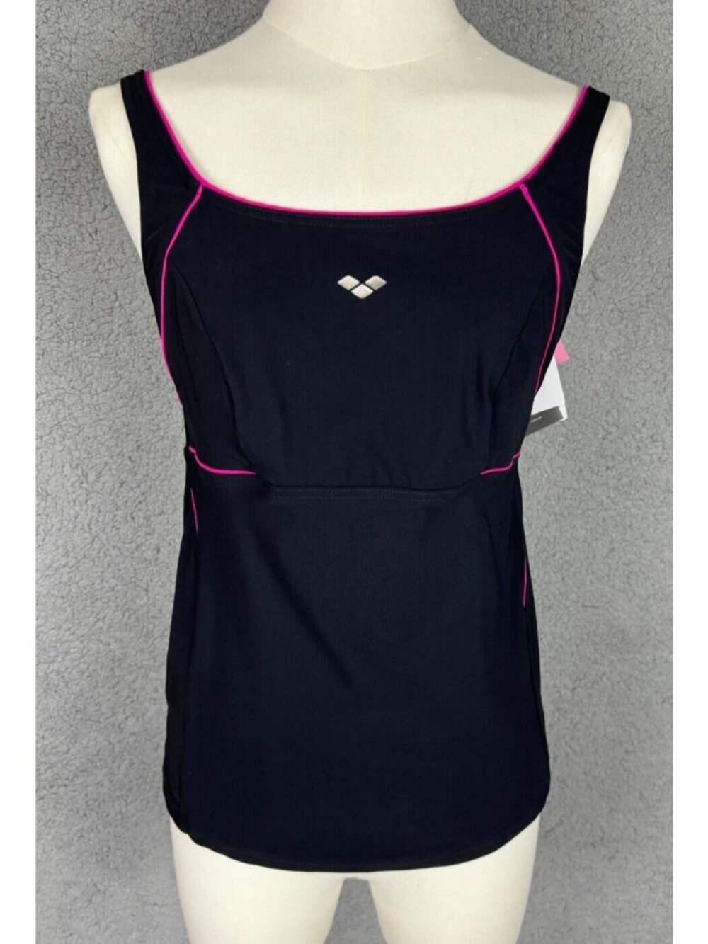 Women's Arena Bodylift Livia Wing Back B-Cup Shaping Tankini Top Black 34 NWT's.